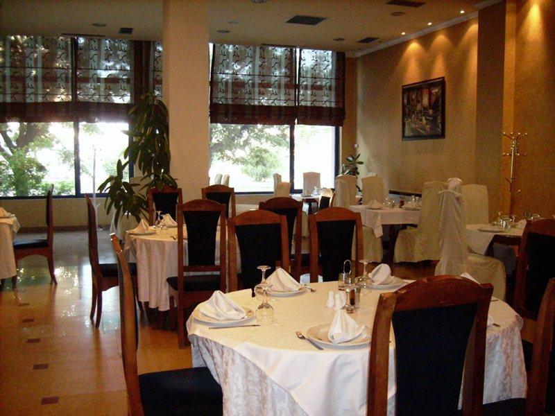 Grand Palace Hotel Korce Exterior foto