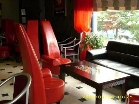 Grand Palace Hotel Korce Exterior foto